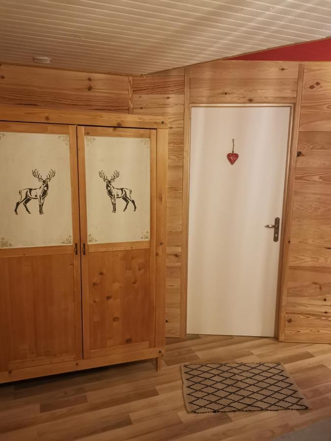 Gite Ha-Py Chalet Campan Dış mekan fotoğraf